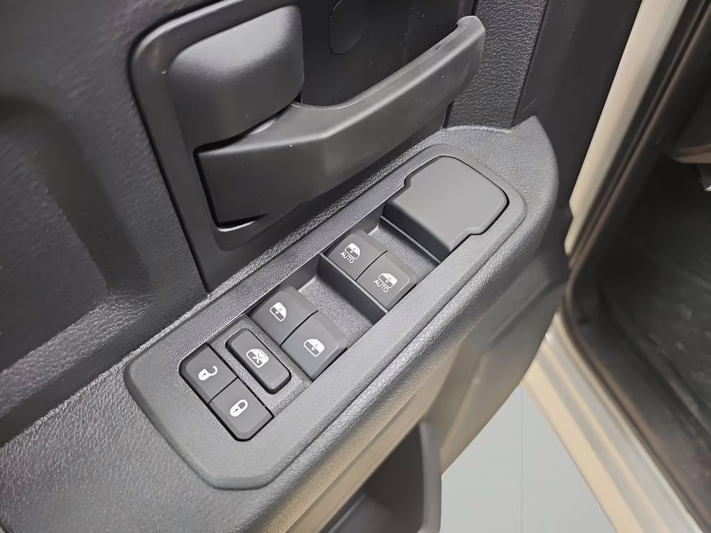 2026 Bright White Clearcoat Ram 2500 Tradesman 4X4 Truck