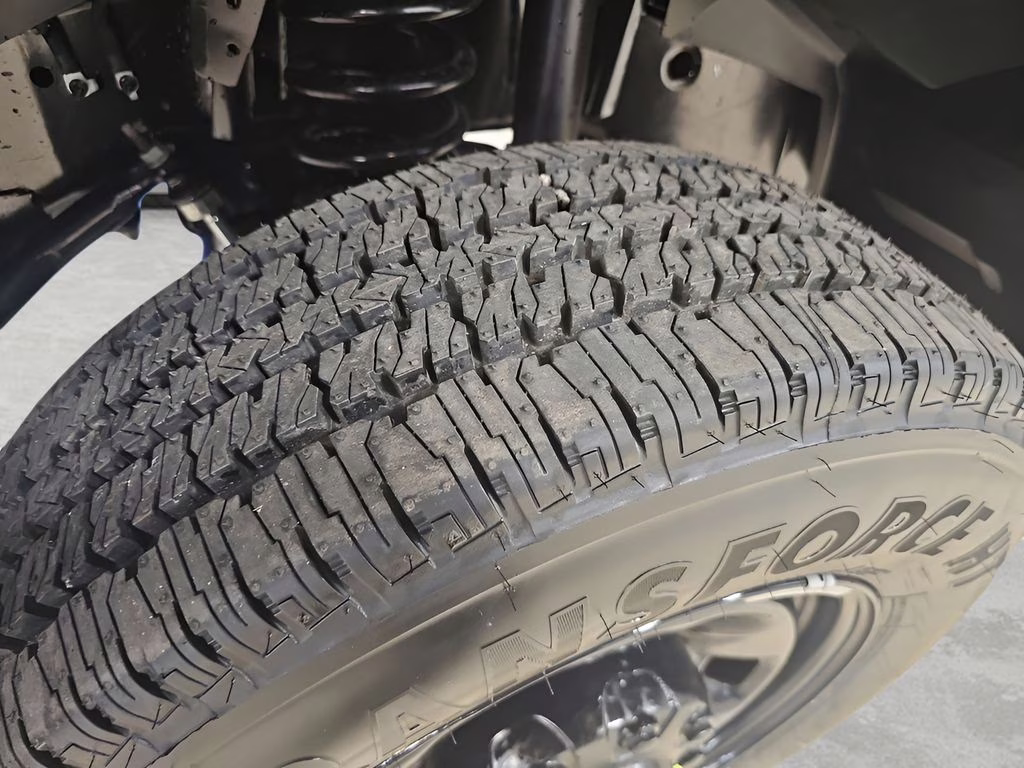 2026 Bright White Clearcoat Ram 2500 Tradesman 4X4 Truck