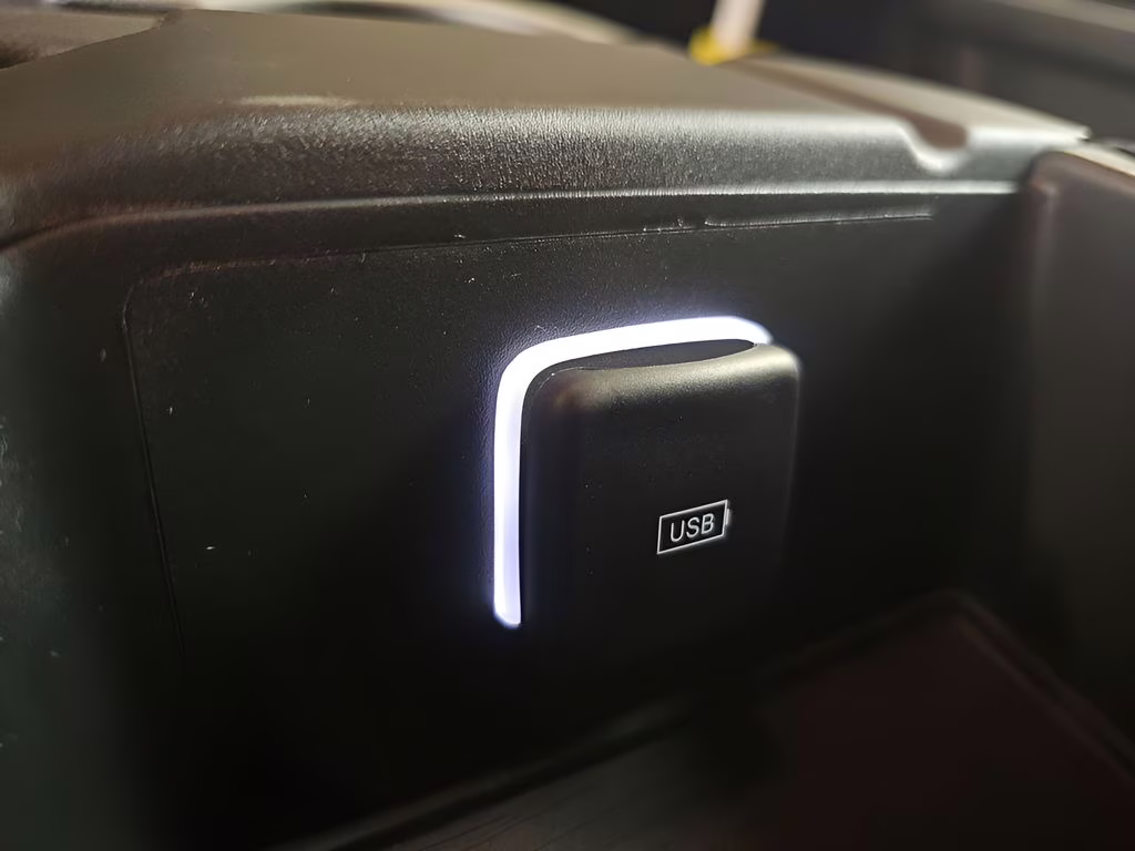 2026 Bright White Clearcoat Ram 2500 Tradesman 4X4 Truck