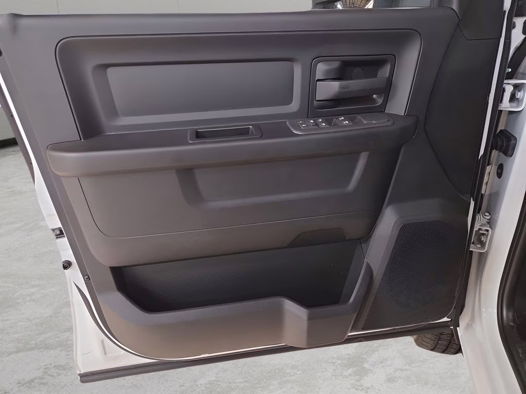 2026 Bright White Clearcoat Ram 2500 Tradesman 4X4 Truck