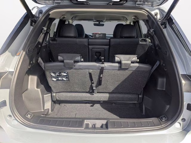 2026 Moonstone Gray Metallic Mitsubishi Outlander SE FWD SUV