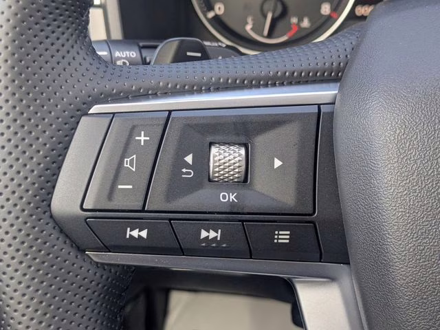 2026 Moonstone Gray Metallic Mitsubishi Outlander SE FWD SUV