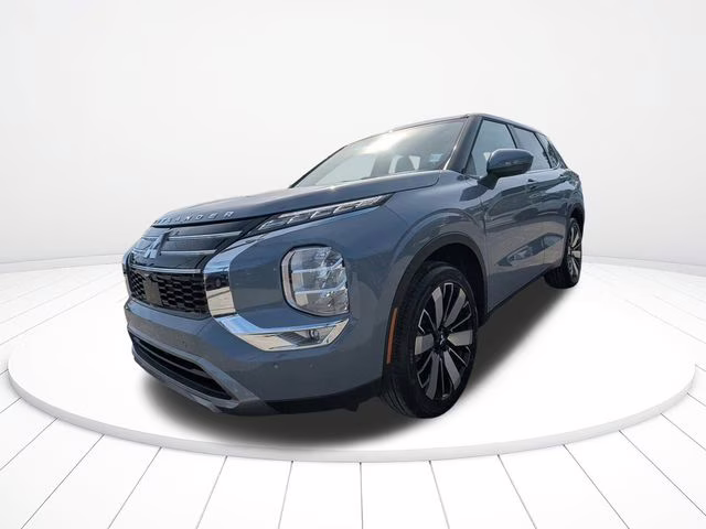 2026 Moonstone Gray Metallic Mitsubishi Outlander SE FWD SUV