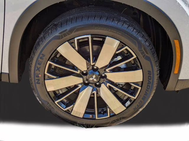 2026 White Diamond Mitsubishi Outlander SE FWD SUV