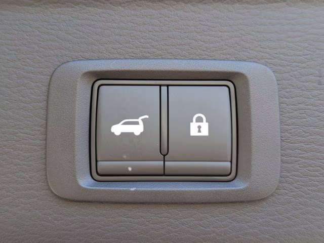 2026 Moonstone Gray Metallic Mitsubishi Outlander SE FWD SUV