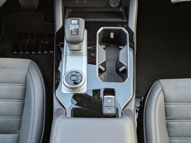 2026 Moonstone Gray Metallic Mitsubishi Outlander SE FWD SUV