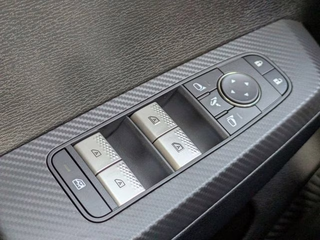 2026 Moonstone Gray Metallic Mitsubishi Outlander SE FWD SUV