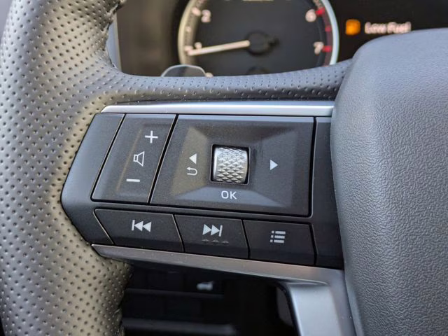 2026 Moonstone Gray Metallic Mitsubishi Outlander SE FWD SUV