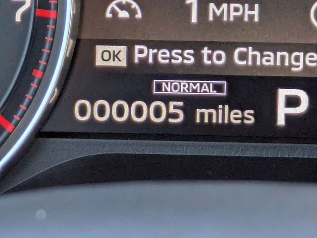 2026 Moonstone Gray Metallic Mitsubishi Outlander SE FWD SUV