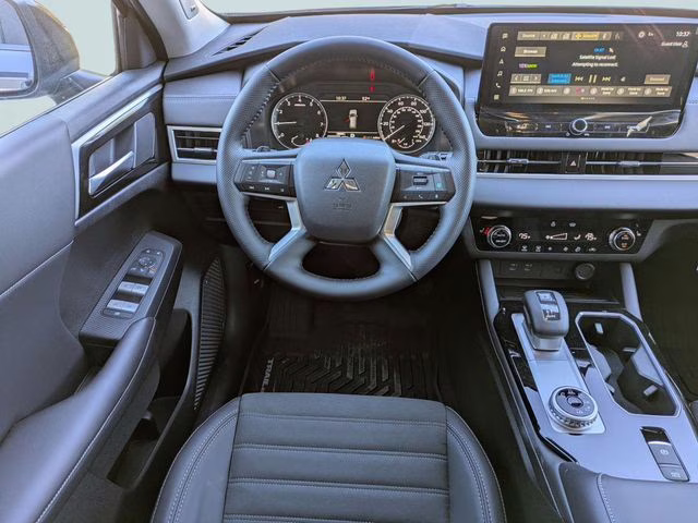 2026 Moonstone Gray/Black Roof Mitsubishi Outlander Trail Edition AWD SUV