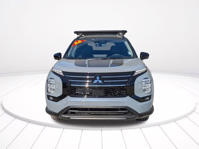 2026 Moonstone Gray/Black Roof Mitsubishi Outlander Trail Edition AWD SUV