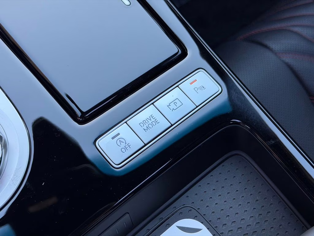 2026 Uyuni White Genesis G80 2.5T Sport Prestige AWD Sedan