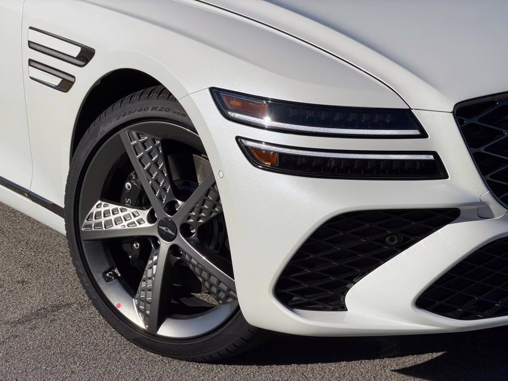 2026 Uyuni White Genesis G80 2.5T Sport Prestige AWD Sedan