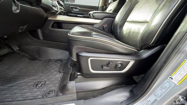 2021 Billet Silver Metallic Clearcoat Ram 1500 Laramie 4X4 Truck