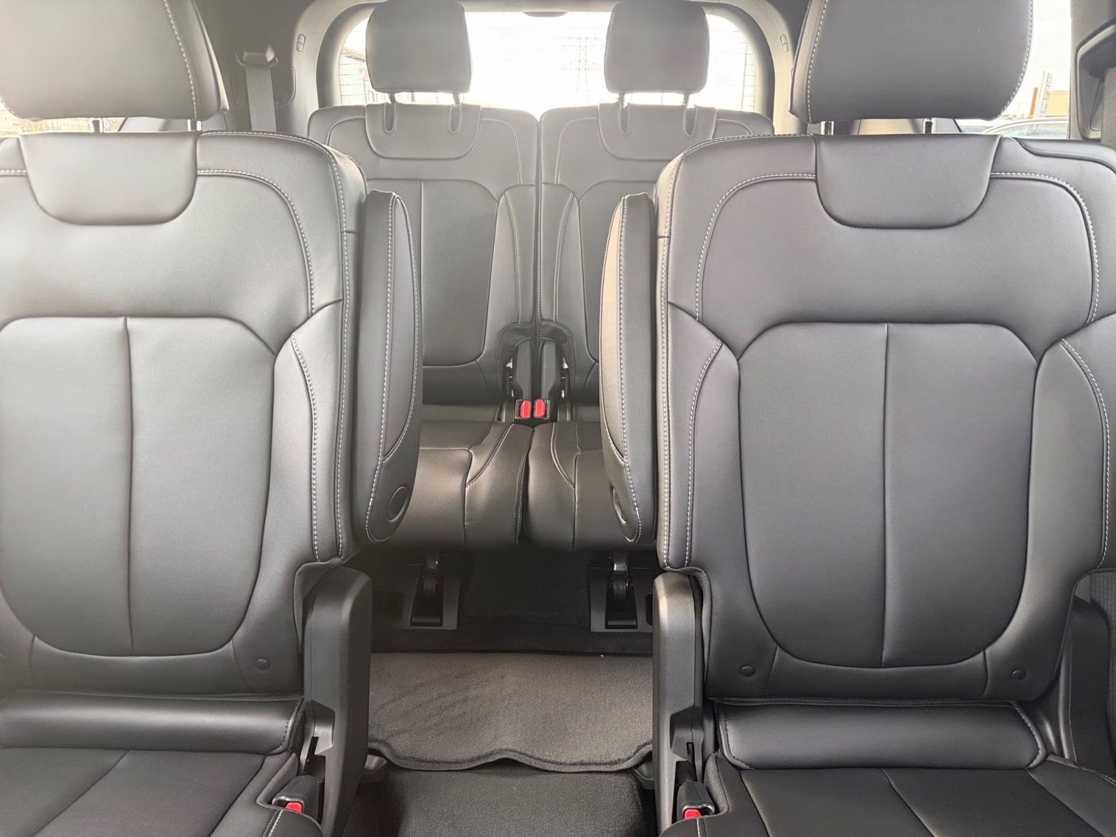 2026 Silver Zynith Jeep Grand Cherokee L Limited 4X4 SUV