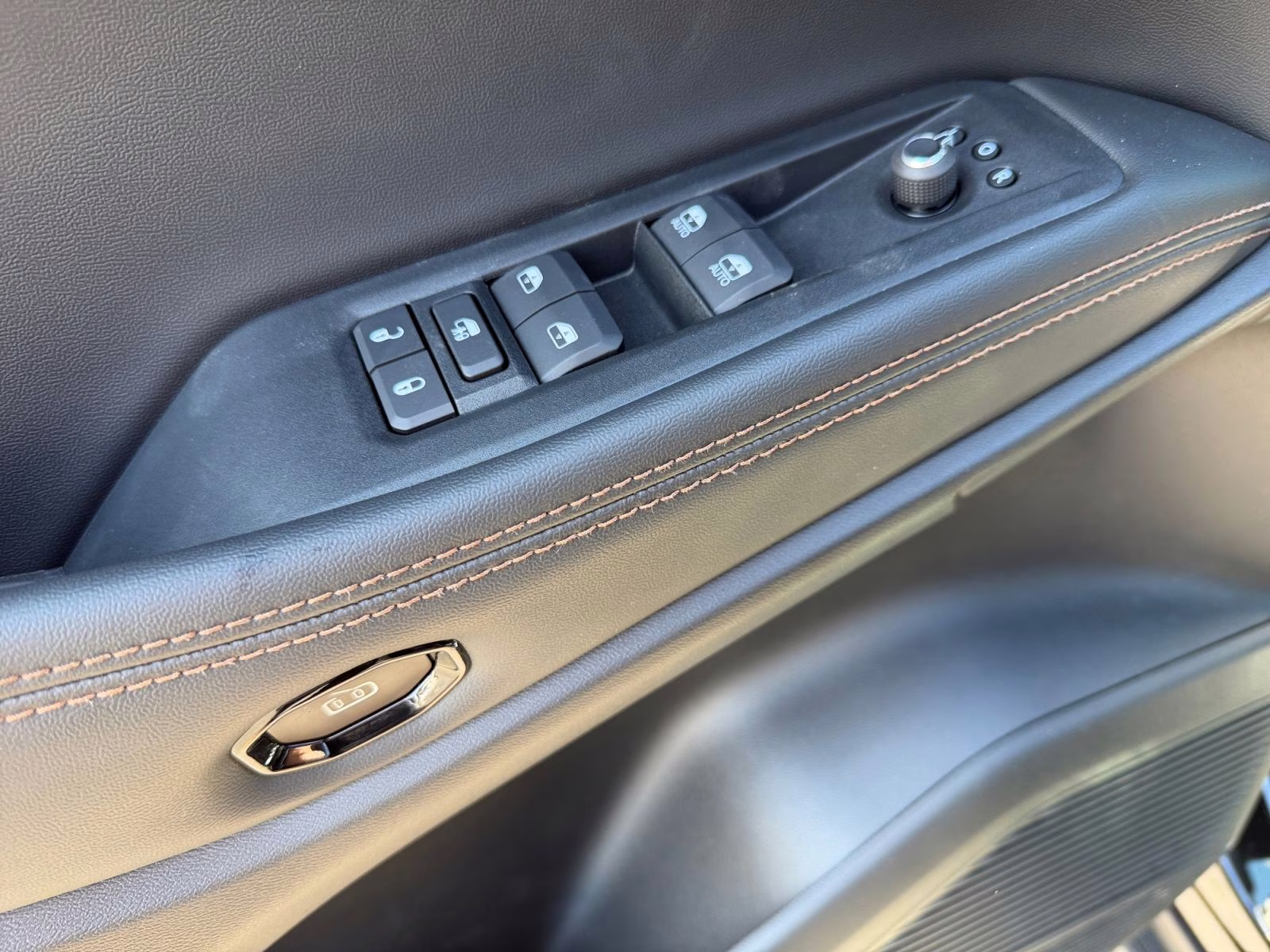 2026 diamond black crystal pearlcoat Jeep Cherokee Limited 4X4 SUV