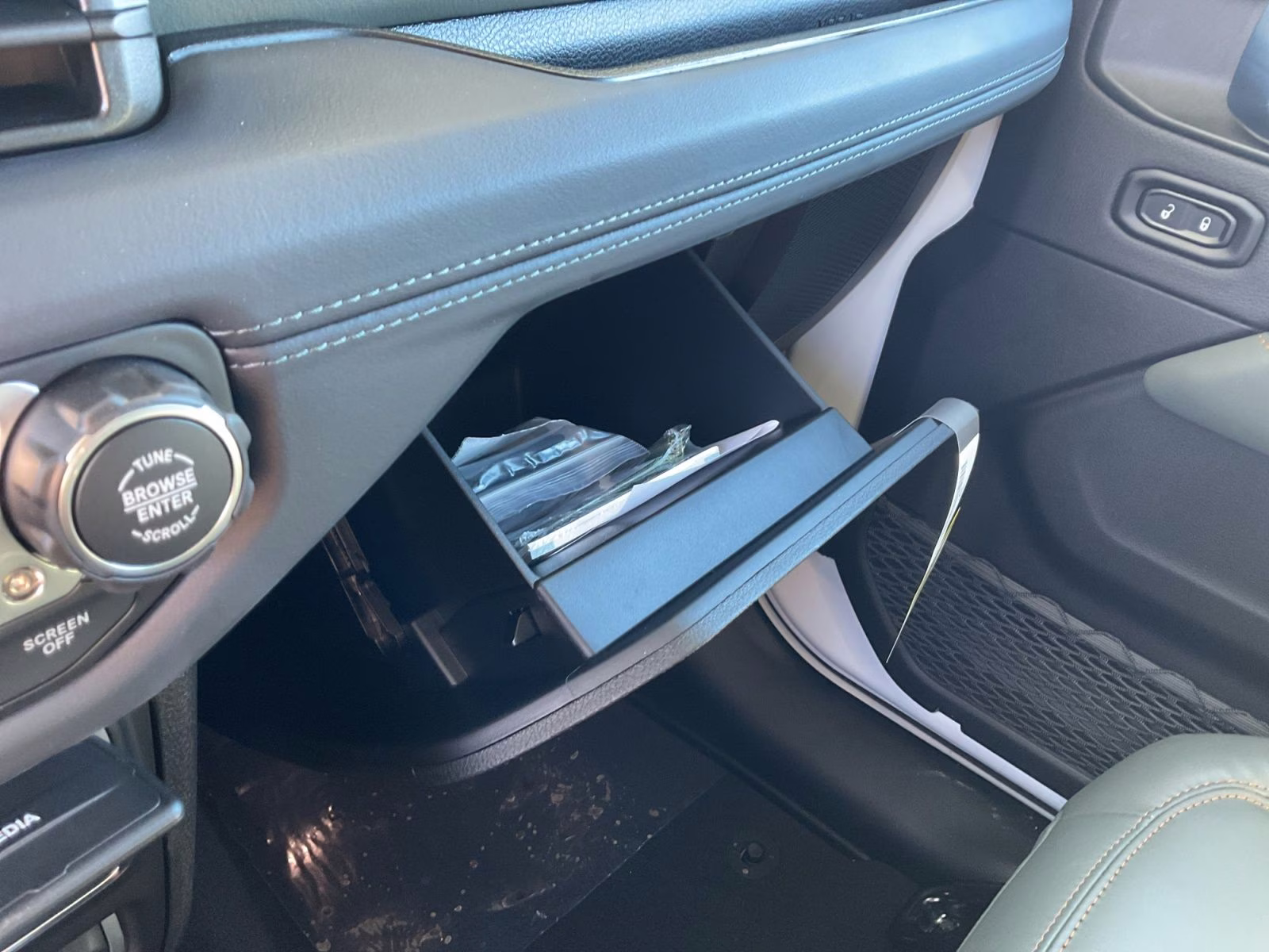 2026 bright white clearcoat Jeep Gladiator Mojave 4X4 Truck