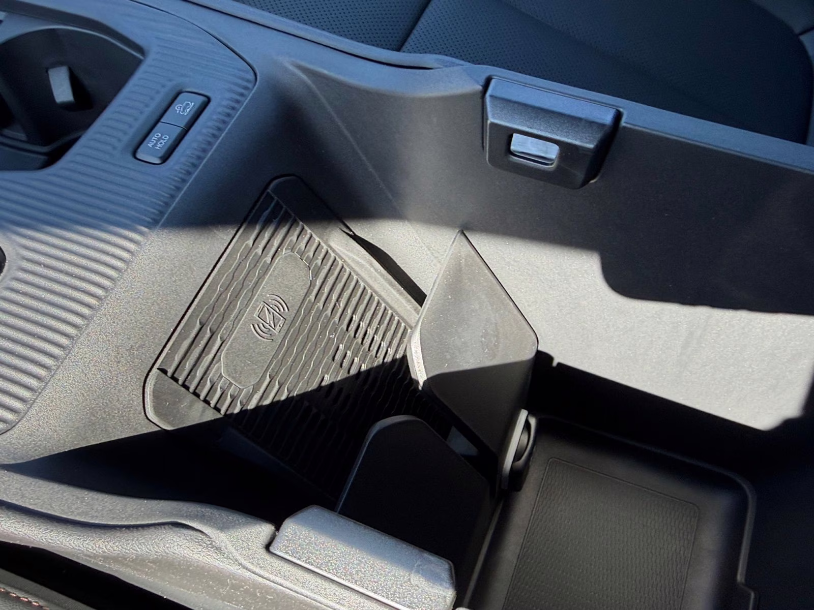 2026 diamond black crystal pearlcoat Jeep Cherokee Limited 4X4 SUV