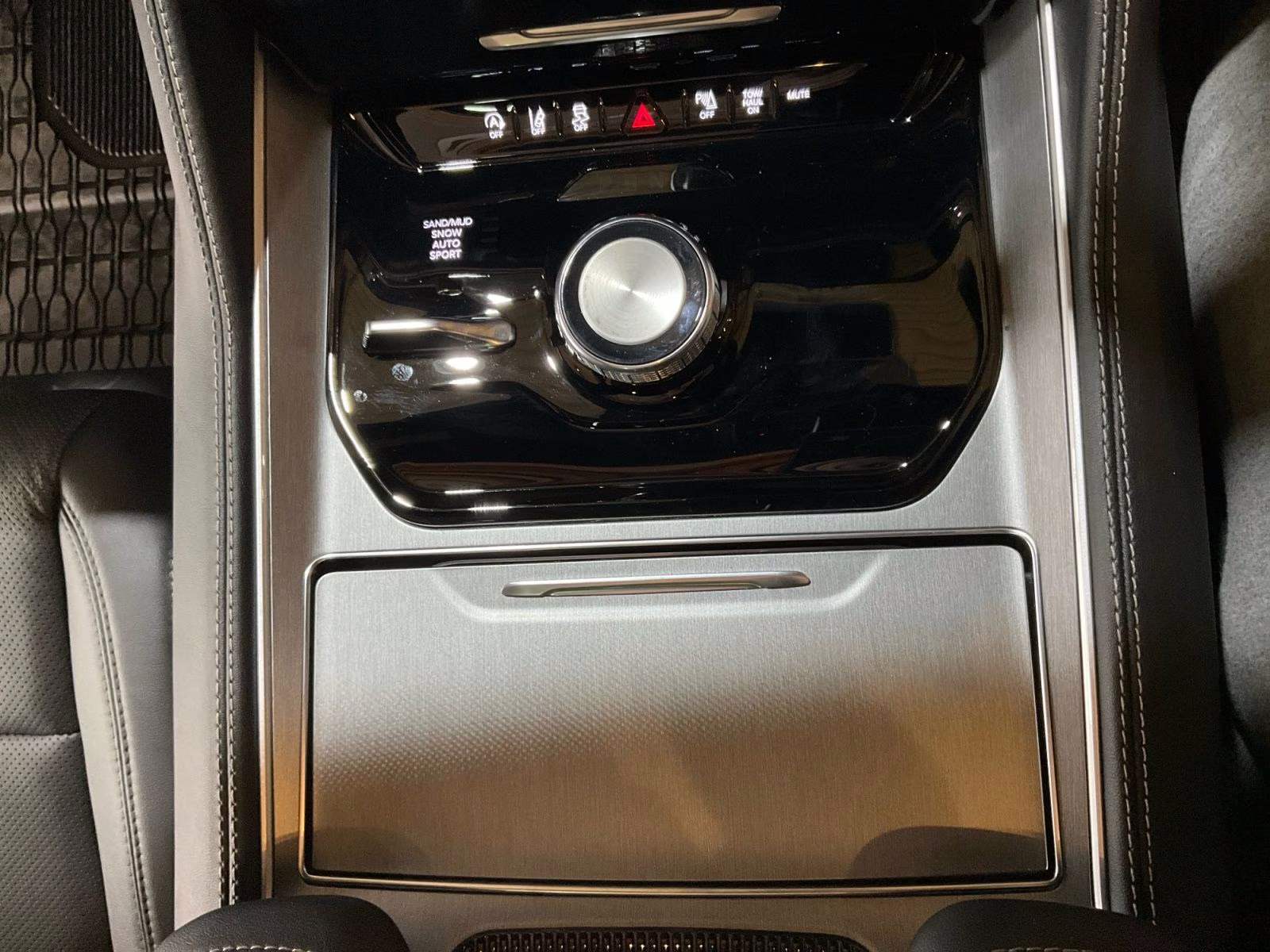 2026 Baltic Gray Metallic Clearcoat Jeep Grand Wagoneer L Limited Altitude 4X4 SUV