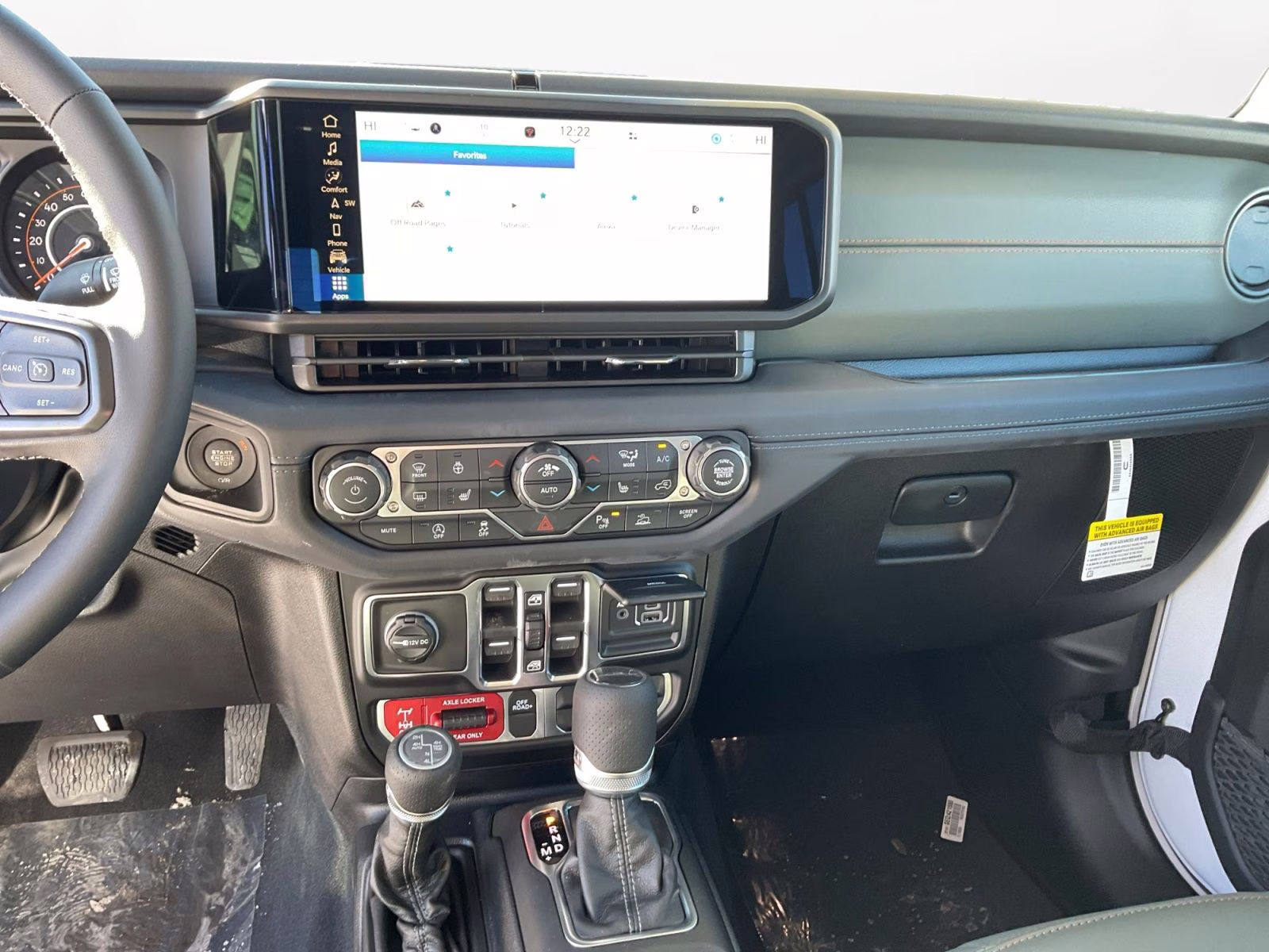 2026 bright white clearcoat Jeep Gladiator Mojave 4X4 Truck