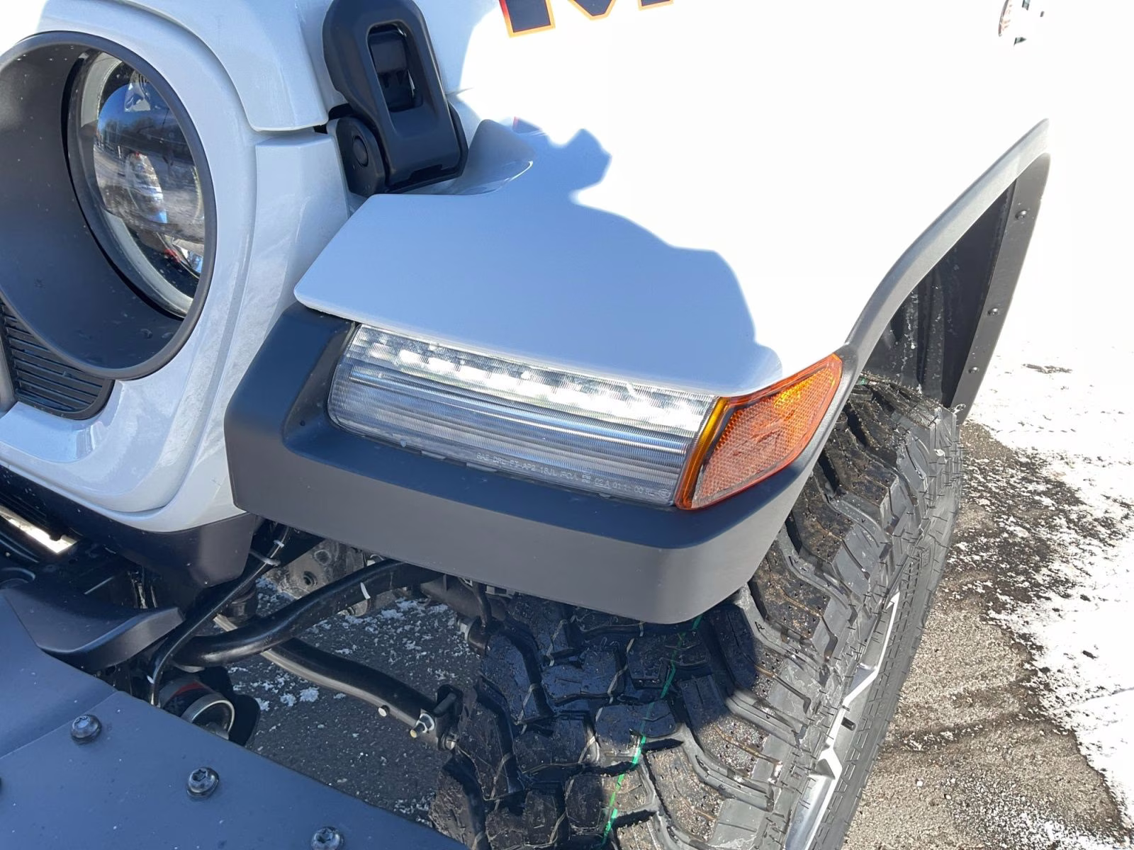 2026 bright white clearcoat Jeep Gladiator Mojave 4X4 Truck