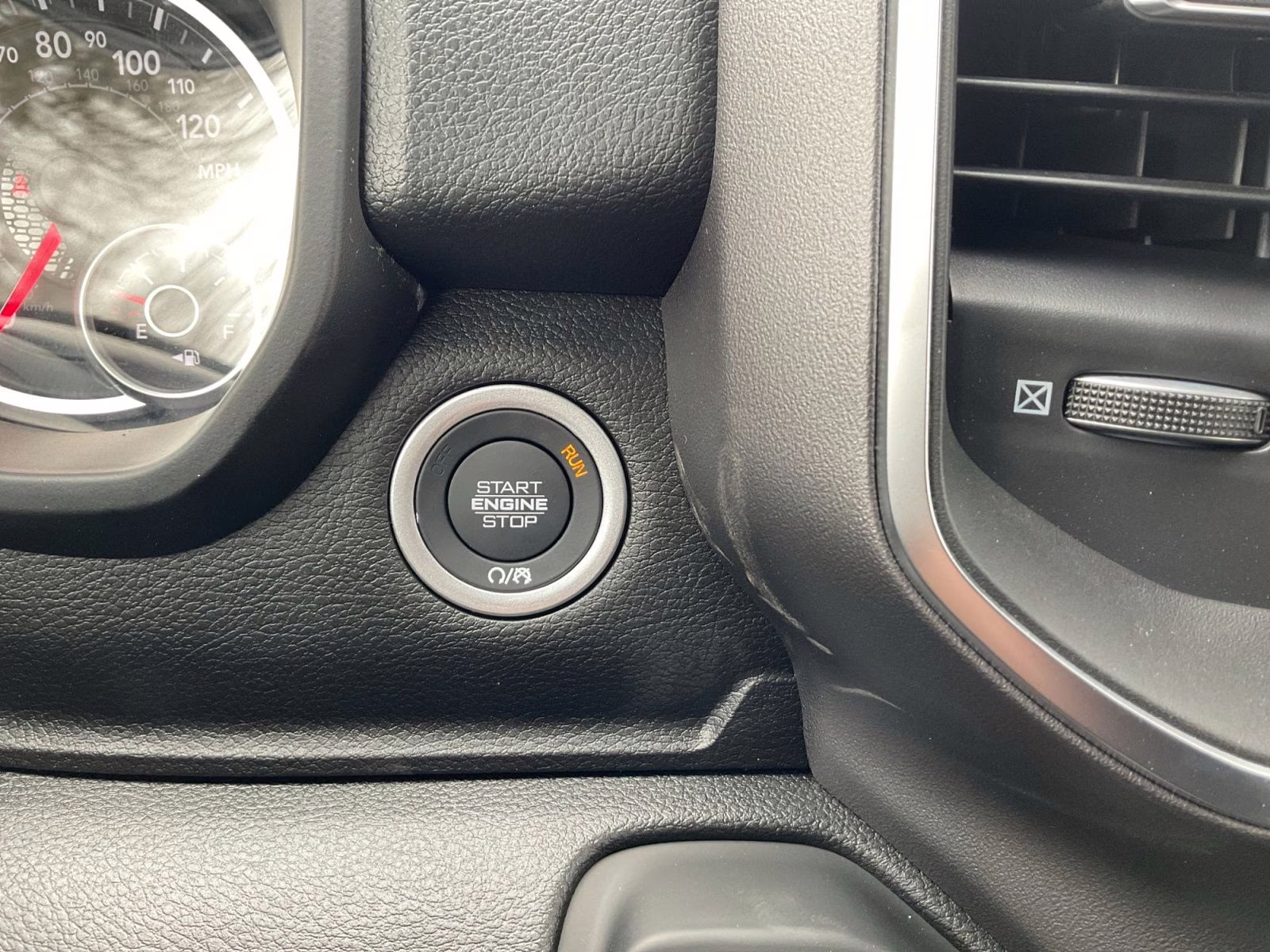 2026 Bright White Clearcoat Ram 1500 Express 4X4 Truck