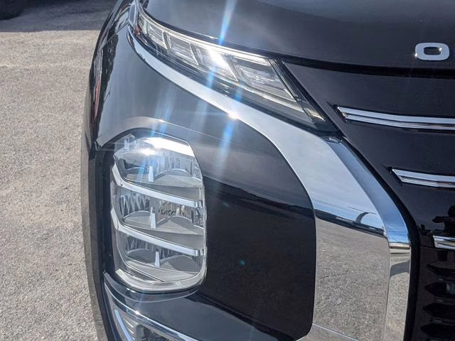 2026 Labrador Black Pearl Mitsubishi Outlander SE FWD SUV