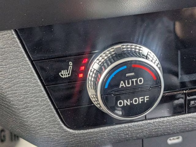 2026 Labrador Black Pearl Mitsubishi Outlander SE FWD SUV