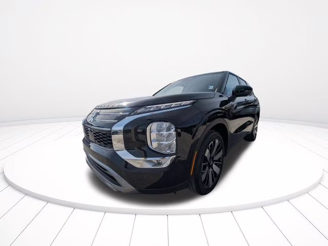 2026 Labrador Black Pearl Mitsubishi Outlander SE FWD SUV