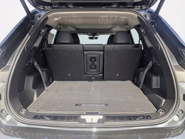 2026 Graphite Gray Mitsubishi Outlander SEL FWD SUV