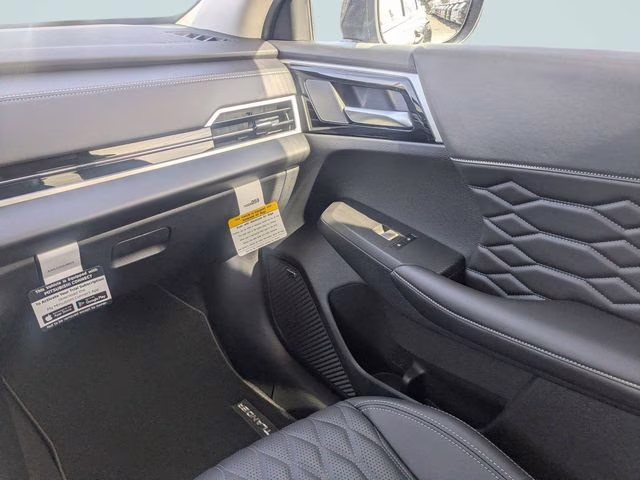 2026 Graphite Gray Mitsubishi Outlander SEL FWD SUV