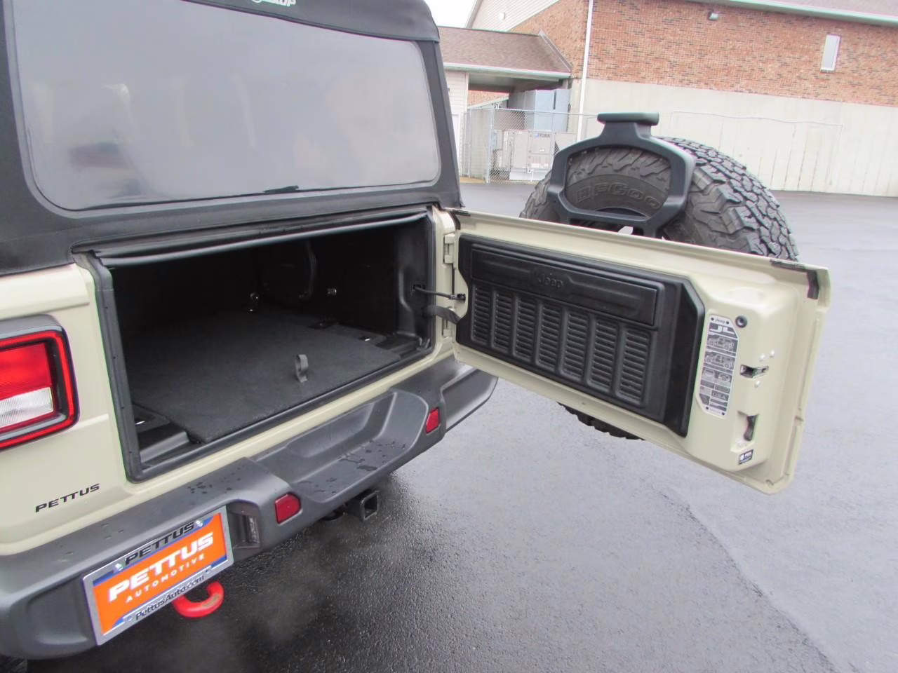 2022 Limited Edition Gobi Clearcoat Jeep Wrangler Unlimited Rubicon 4X4 SUV