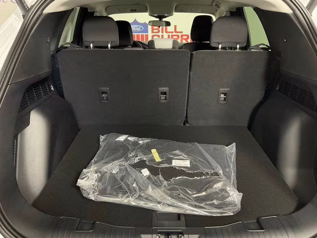 2026 Oxford White Ford Escape Active FWD SUV