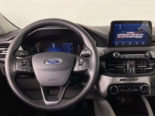 2026 Oxford White Ford Escape Active FWD SUV