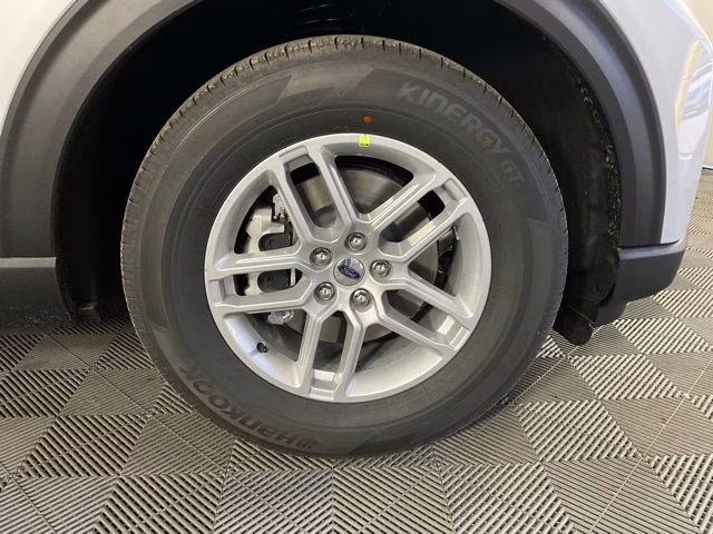 2026 White Metallic Ford Explorer Active RWD SUV