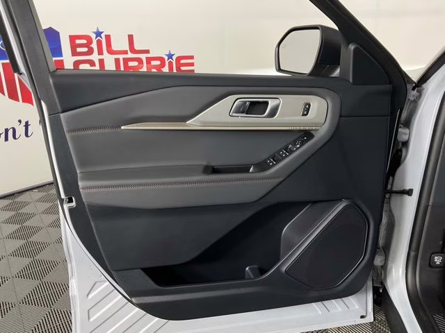 2026 White Metallic Ford Explorer Active RWD SUV