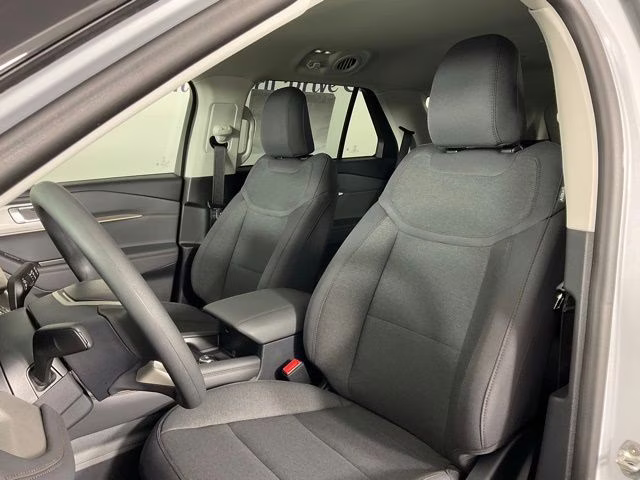 2026 White Metallic Ford Explorer Active RWD SUV