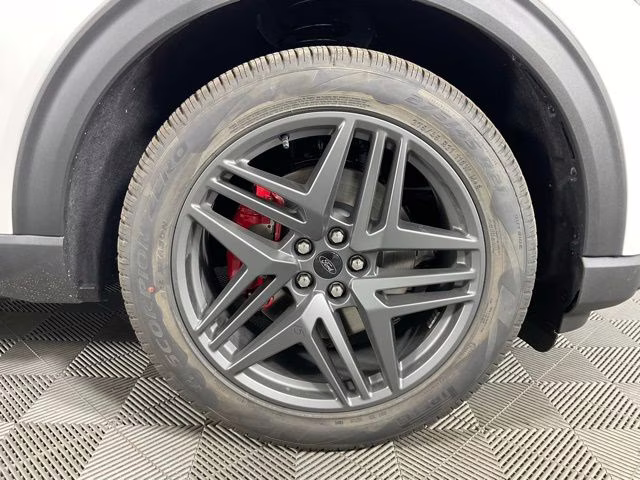 2026 White Metallic Ford Explorer ST 4X4 SUV