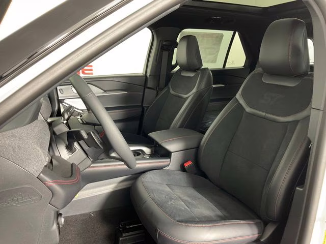 2026 White Metallic Ford Explorer ST 4X4 SUV