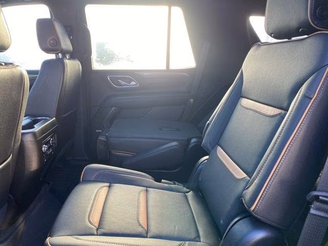 2023 GMC Yukon AT4 - Photo 15