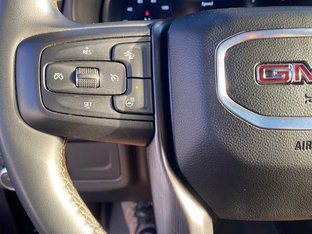 2023 GMC Yukon AT4 - Photo 30