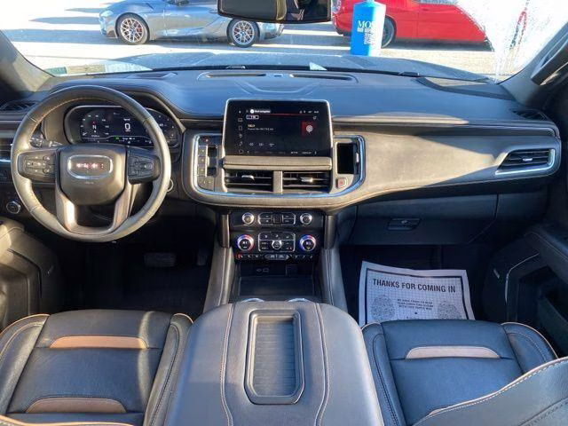 2023 GMC Yukon AT4 - Photo 9