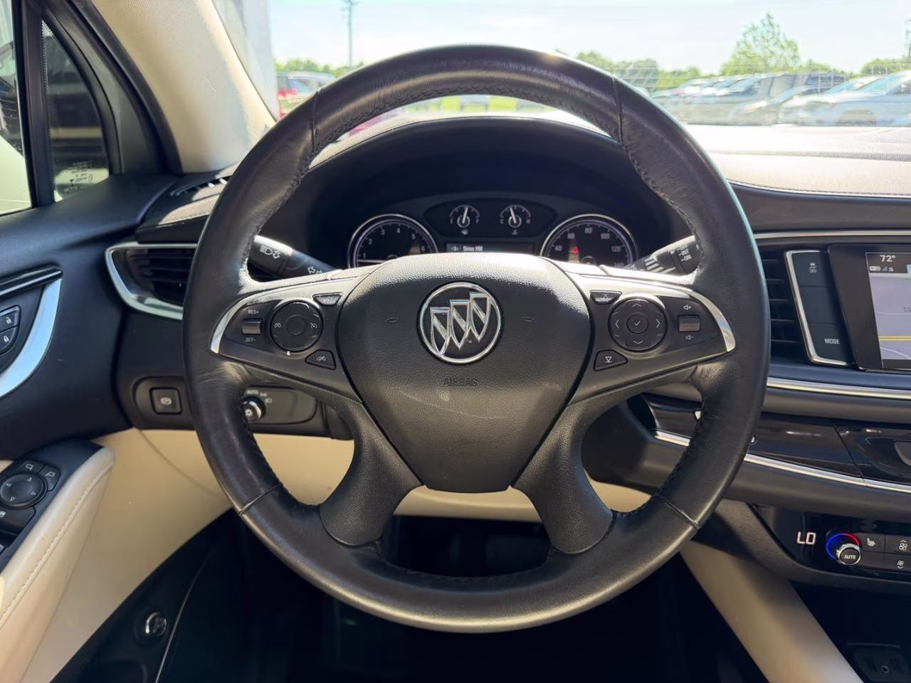 2019 White Frost Tricoat Buick Enclave Essence FWD SUV