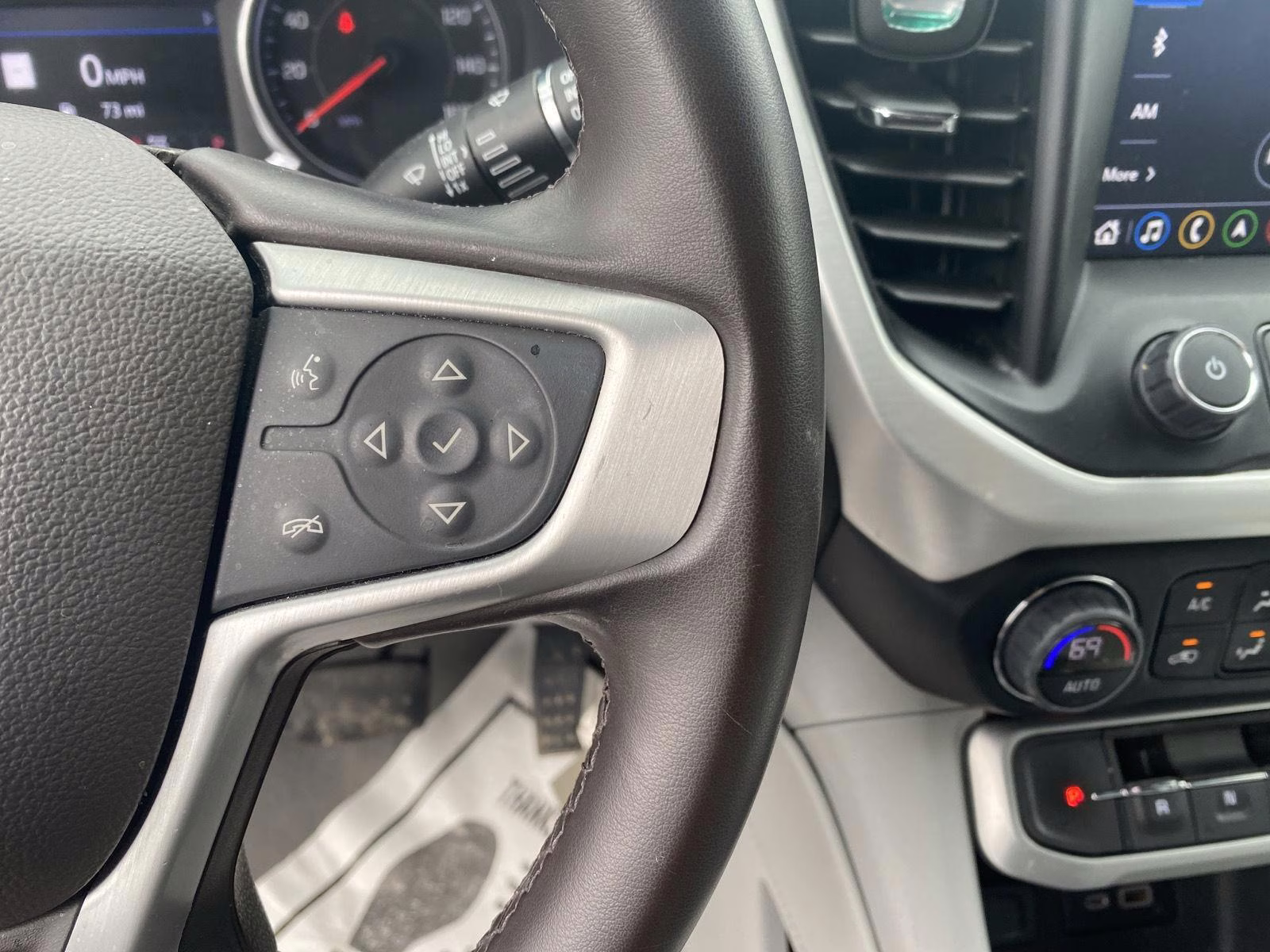 2023 Summit White GMC Acadia SLT AWD 4 Door