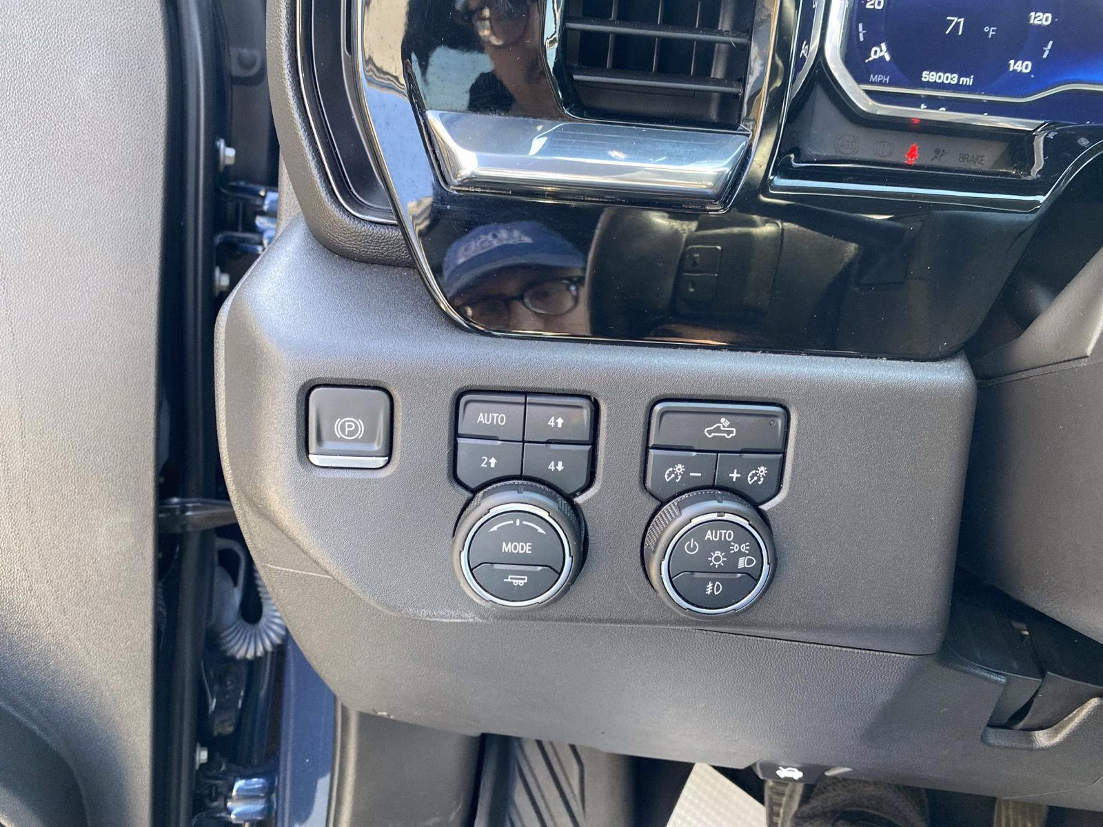 2022 Northsky Blue Metallic Chevrolet Silverado 1500 LT Trail Boss 4X4 Truck