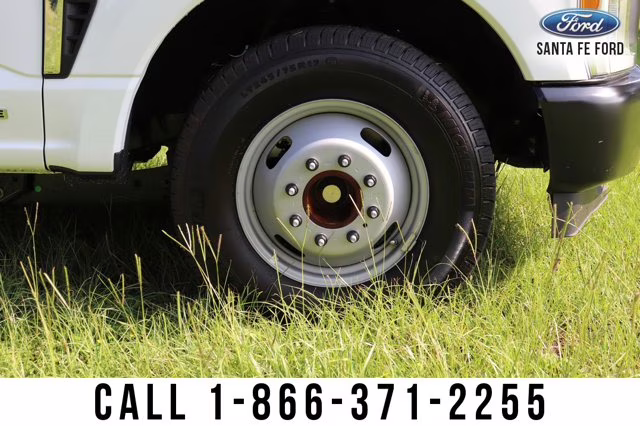 2023 Oxford White Ford Super Duty F-350 DRW XL RWD Truck