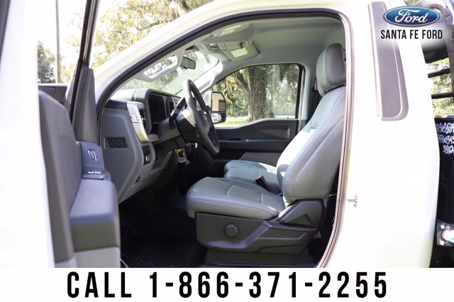 2023 Oxford White Ford Super Duty F-350 DRW XL RWD Truck