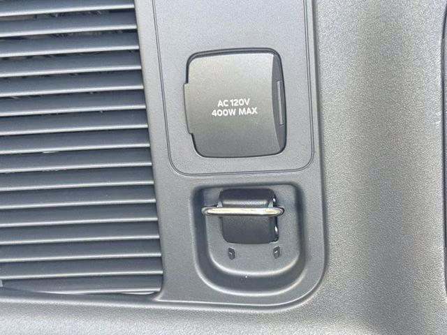 2026 White Metallic Ford Expedition Max Active RWD SUV