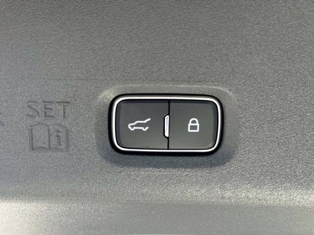 2026 White Metallic Ford Expedition Max Active RWD SUV