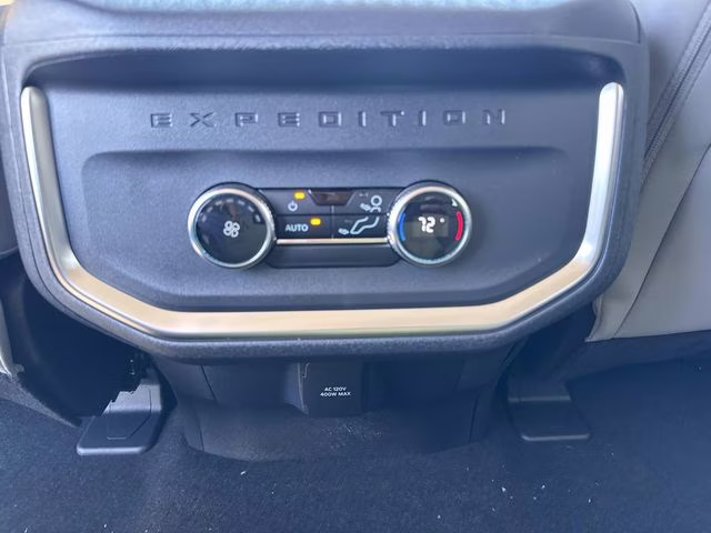 2026 White Metallic Ford Expedition Max Active RWD SUV